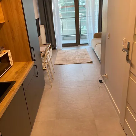 Zurawie Ii Apartmán *